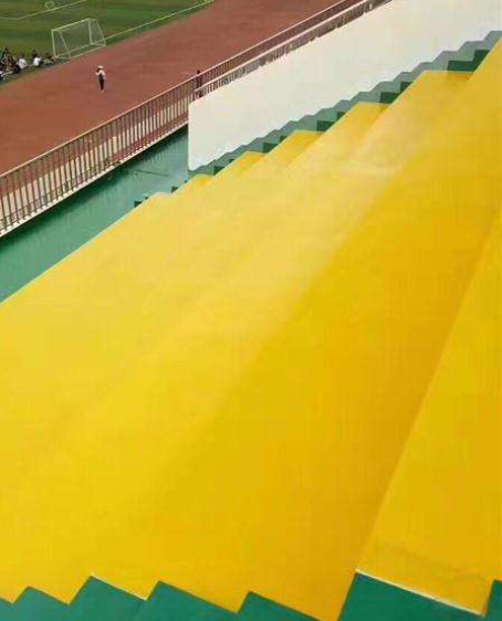 覃塘球场台阶翻新修补改造